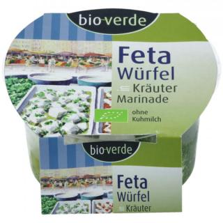 Feta-Würfel mit Kräutern